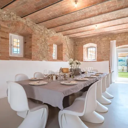 Dimora Montefiore 11, Emma Vila Montefiore dellʼAso