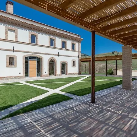 Vila Dimora Montefiore 11, Emma *