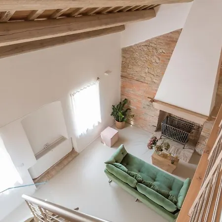 Vila Dimora Montefiore 11, Emma