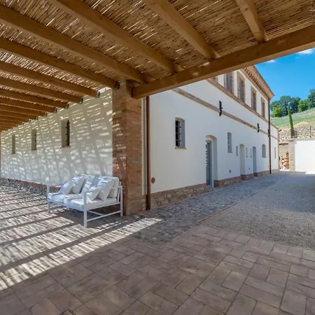 Dimora Montefiore 11, Emma Villa Montefiore dellʼAso