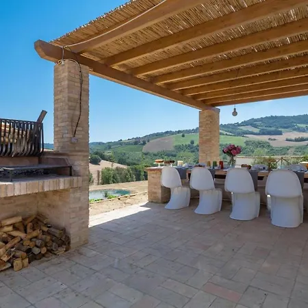 Vila Dimora Montefiore 11, Emma