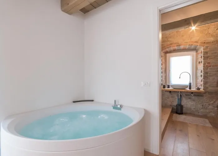 Dimora Montefiore 11, Emma